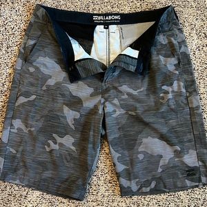 Billabong Crossfire 21” Submersible Shorts